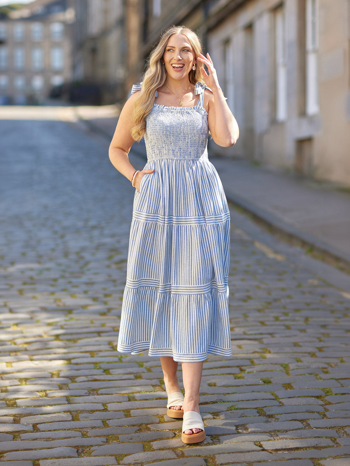 Vestido Joan de Tirantes Anudados - Rayas Azul y Blanco