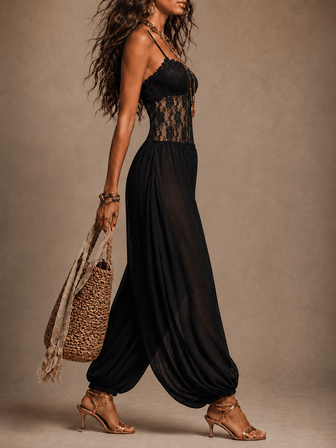 Laia | Combinaison halter en dentelle fluide