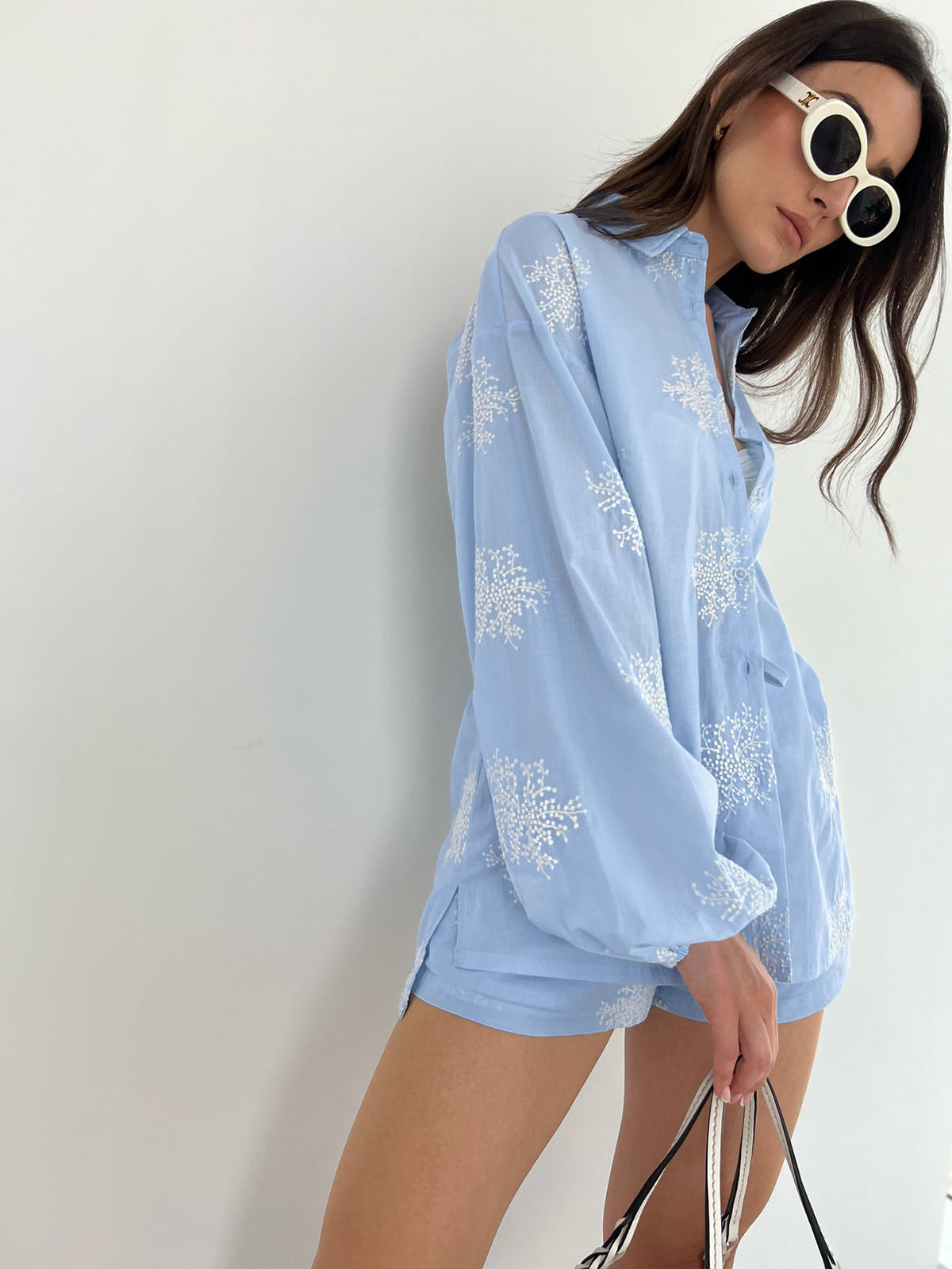 Conjunto casual de shorts con bordado vegetal semitransparente