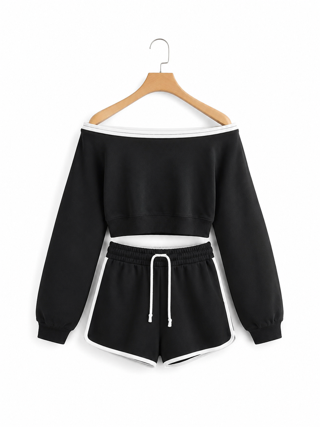 SARAH - Conjunto Deportivo Negro con Ribete Blanco – Top y Pantalones Cortos a Juego